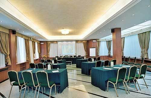 Hotel Valdarno Монтеваркі Екстер'єр фото